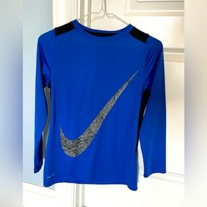 Nike boys long sleeve shirt- medium